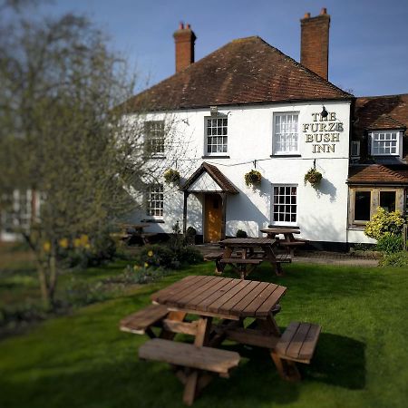 The Furze Bush Inn ニューベリー エクステリア 写真