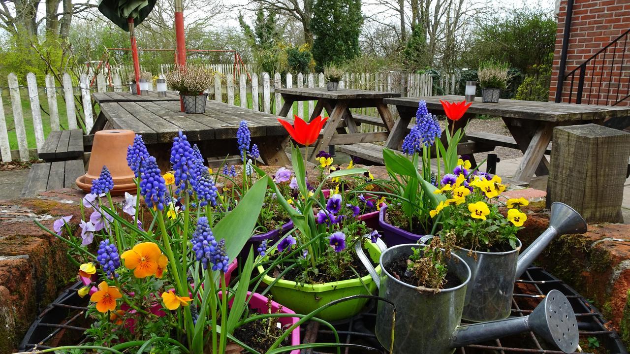 The Furze Bush Inn ニューベリー エクステリア 写真